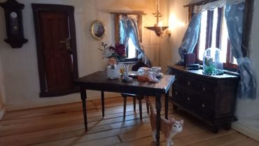 mezzanottis-puppenhaus-dollhouse20220508_093508