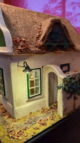 mezzanottis-puppenhaus-dollhouse20221106_162550