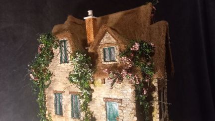 mezzanottis-puppenhaus-dollhouse20230219_183732-4